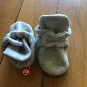 Zutano Baby Booties that stay on!